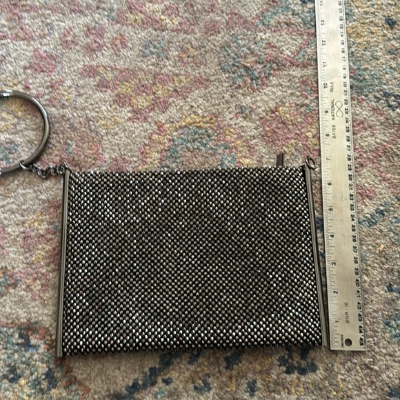 Sparkle rhinestone look clutch with chain strap - Picture 3 of 8